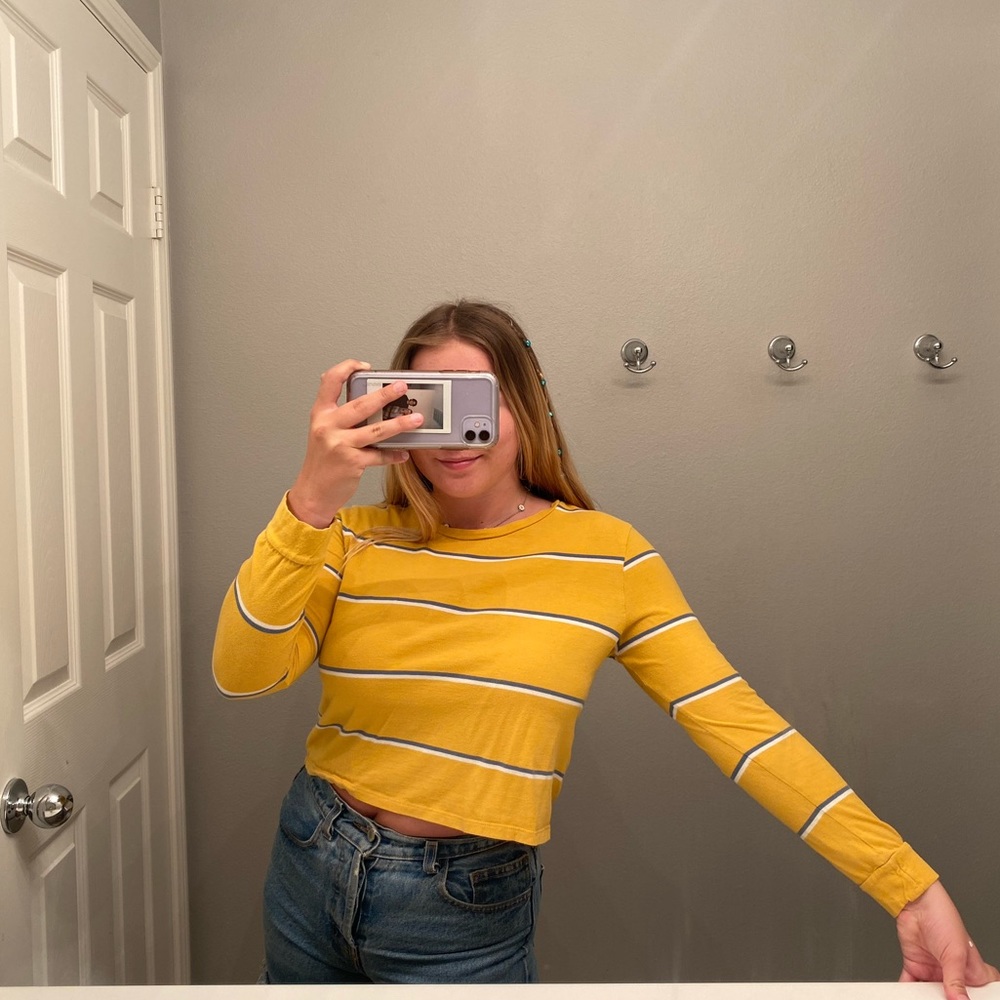 Cute yelllow long sleeve from Tillys!